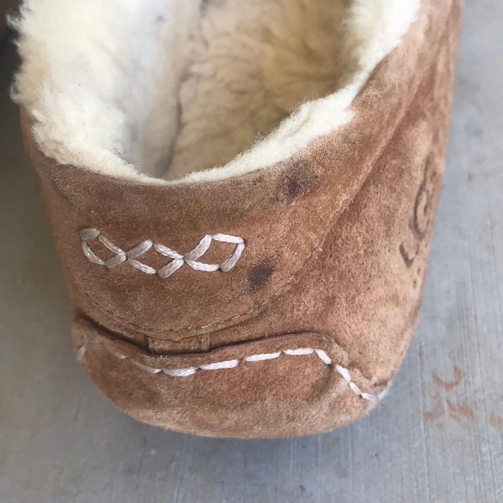 UGG Men’s Ascot Slipper Chestnut Shearling Lined